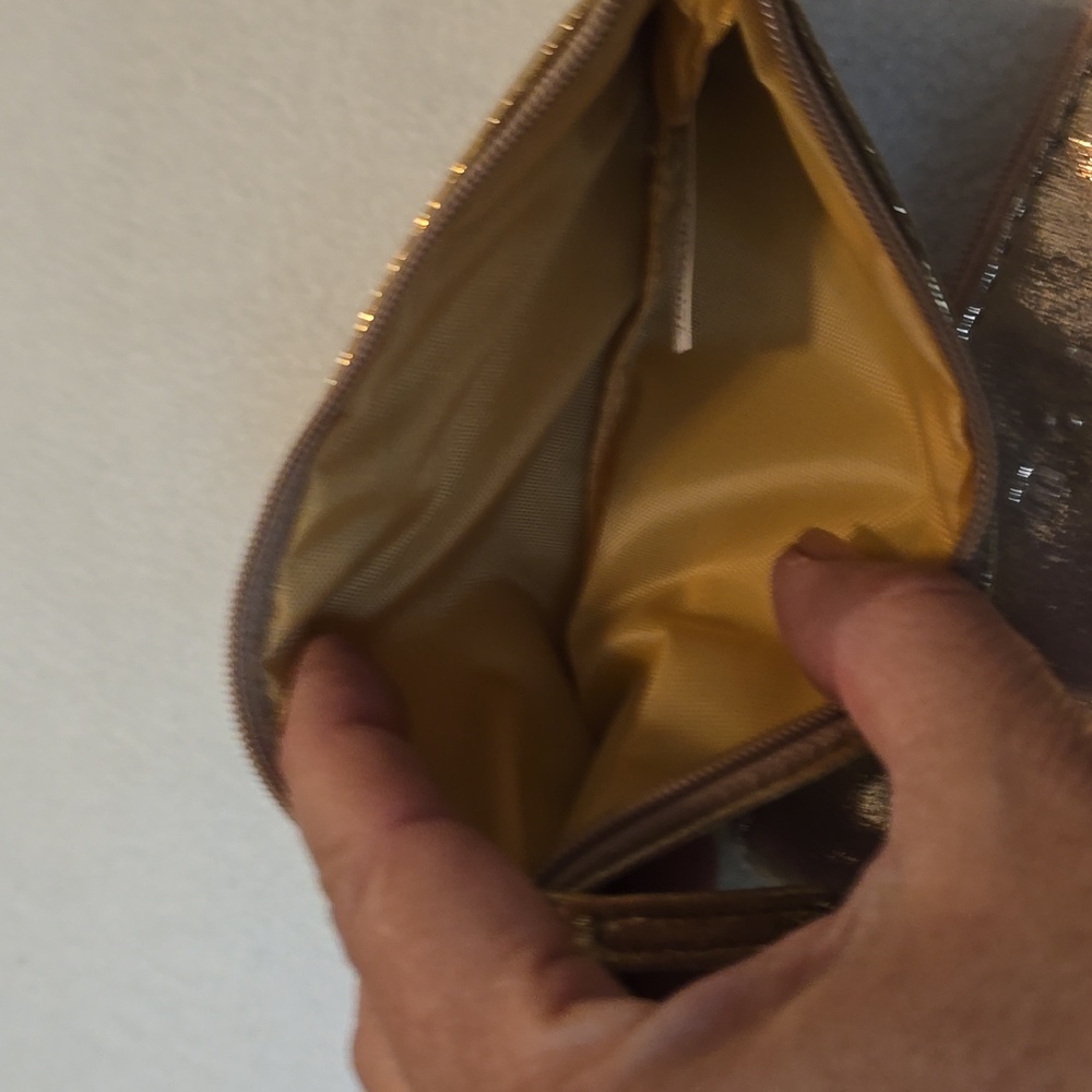 Metallic Gold and Silver Pouches - Picture 4 of 4